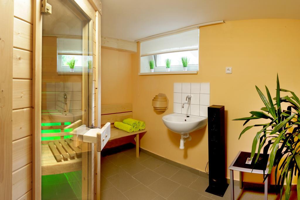 Apartman Pod Skalou V Ceskem Raji Besedice Luaran gambar
